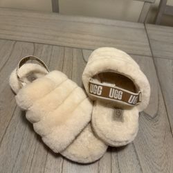 UGG Slippers Size 6 