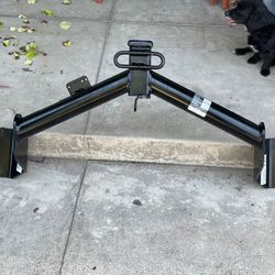  A Car Hitch /Un Tirón De Carro