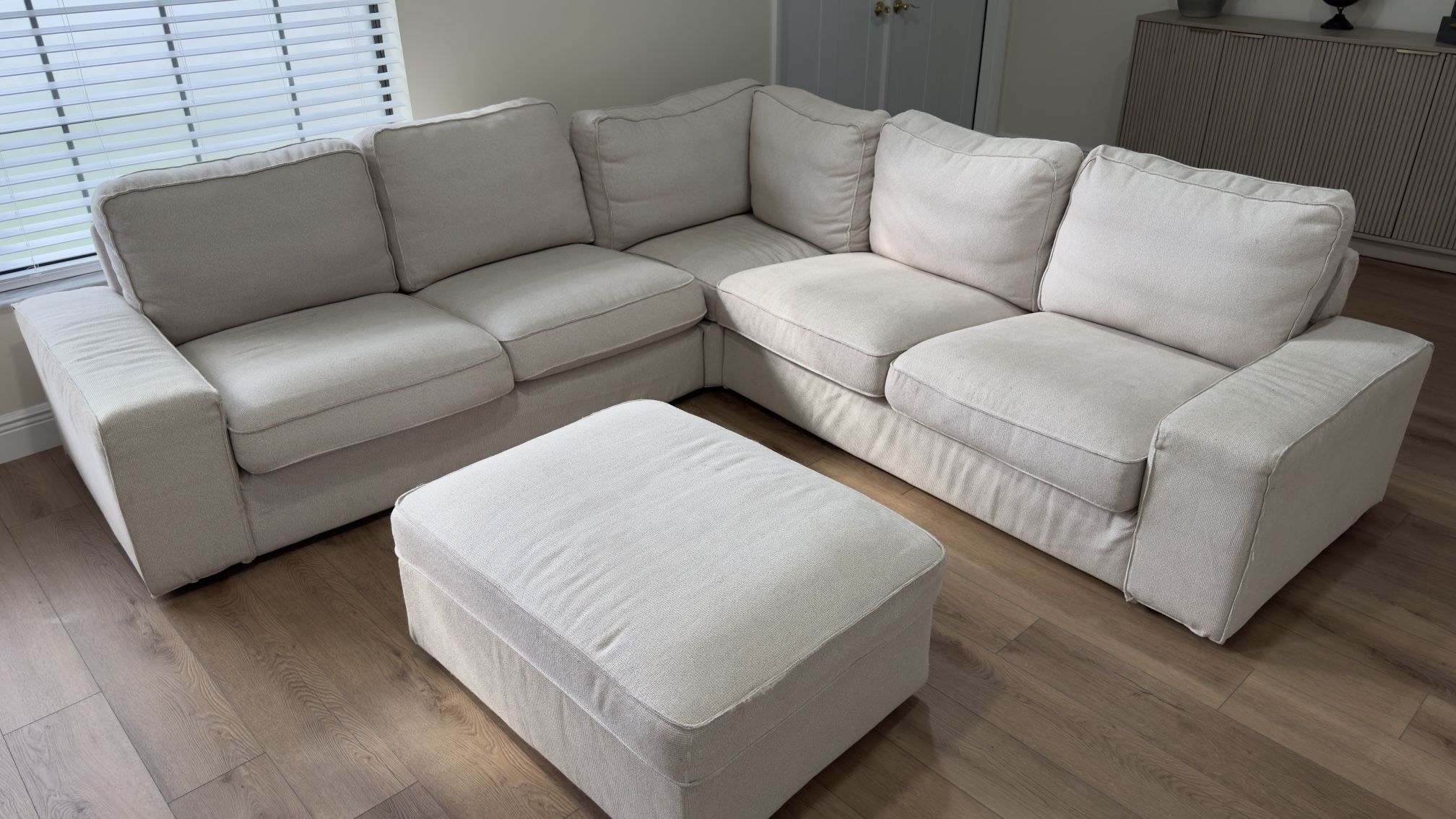 Sale Sectional Sofa w Ottoman - must Go
