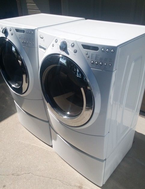 EXCELLENT HIGH END Front Load Washer And Dryer Set, Delivery Warranty