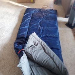 2 Sleeping Ba+ Tent Like Very Good All For $75