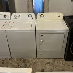 Amana Top Load Washer And Gas Dryer Set