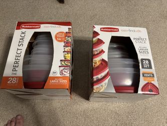 Rubbermaid Food Storage Containers (2)