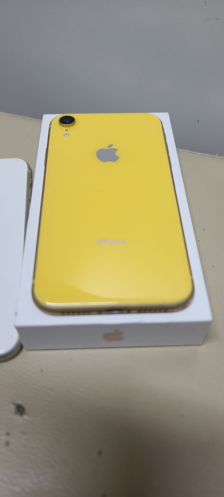 iPhone XR Yellow Any Carrier