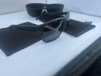 oakley holbrrok