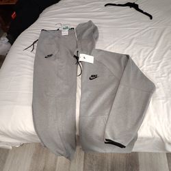 Nike Men's Sweatsuit