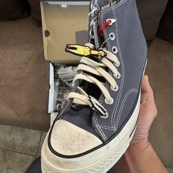 Converse X stranger things. Mens 9