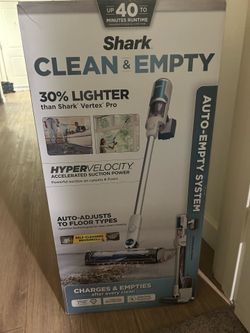 Shark CLEAN & EMPTY