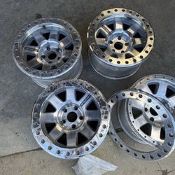 True BeadLock Wheels - Set of 4 17x9; Bolt Pattern 5x5 in. (5x 127mm); Offset of -30 mm with a 3.75-