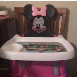 Minnie Mouse Booster Chair