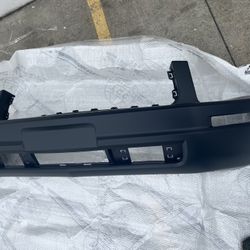 05-09 Ford Mustang Front Bumper
