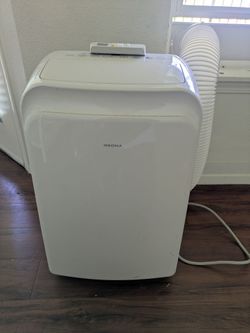 Insignia Portable Air Conditioner –12,000 BTU with remote