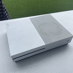 Xbox One White W/controller