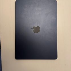 2022 MacBook Air 13.6 Display 