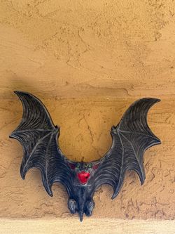 Vintage Halloween Bat Wall Decoration
