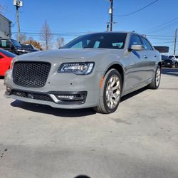 2019 Chrysler 300C V8