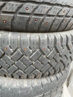 7 tires, some have disks and 2 disks
