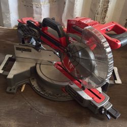 Milwaukee Miter saw 