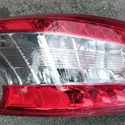 NISSAN SENTRA DRIVER TAIL LAMP 2013 2014 2015