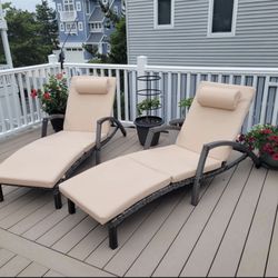 Chaise Lounge Chairs Outdoor Set of 2, Comfy Outside Wicker Patio Pool Lounge Chair w/ 5 Adjustable Back Angle, Cup Holder, Thicken Cushion