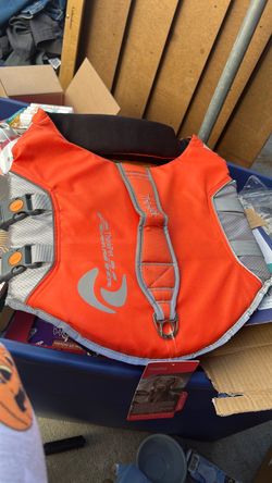 Dog life jacket