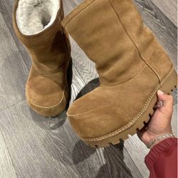 Balenciaga Alaska Boots 