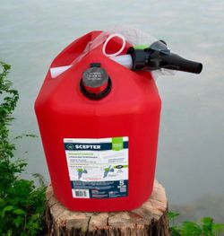 New 5 Gallon Gas Container