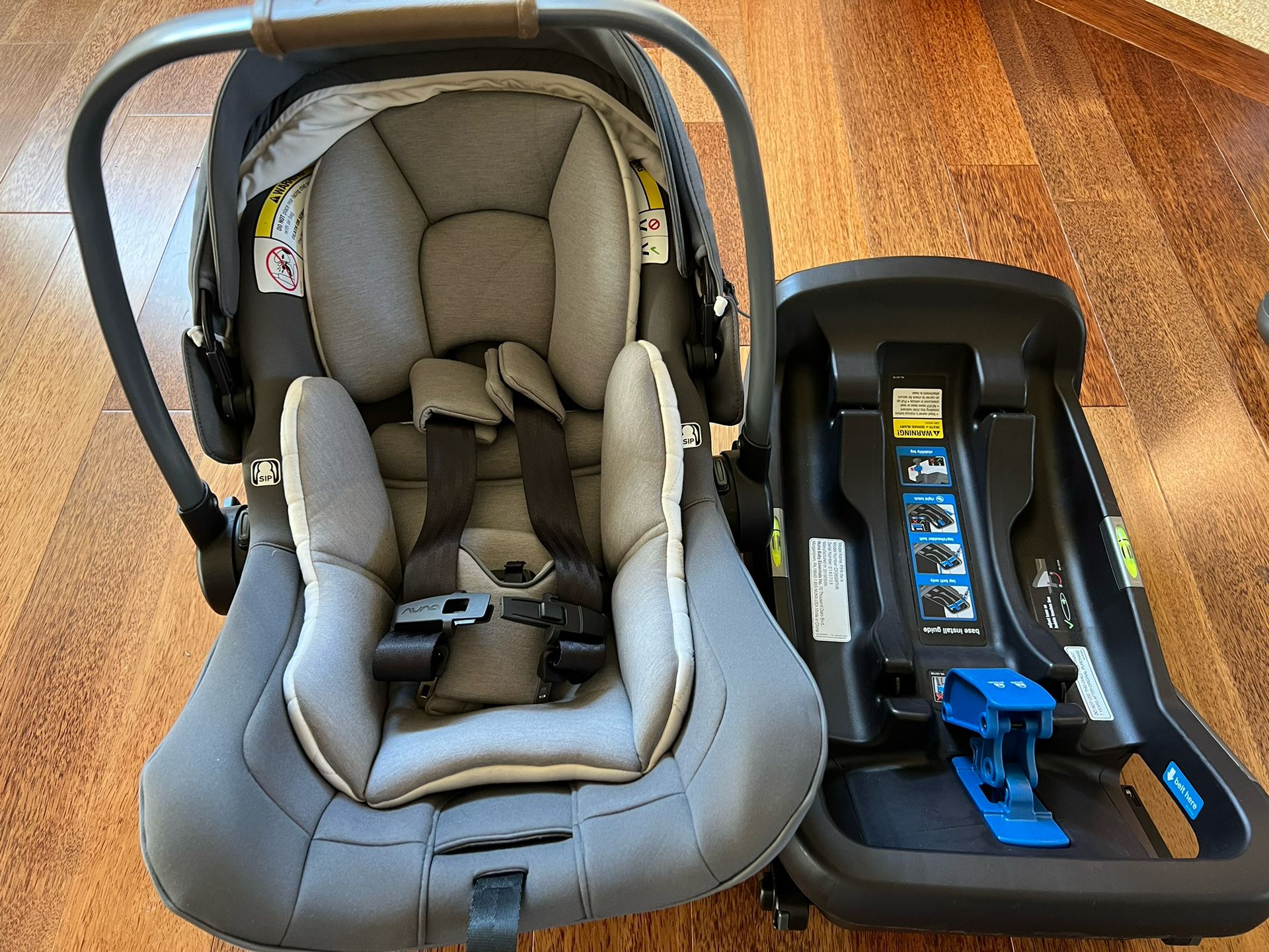 Nuna Infant Car Seat Pipa Lite