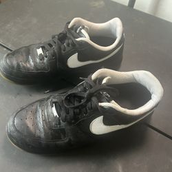 Nike Air Force 1 Low – Black & White – Size 13