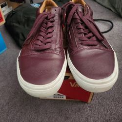 10.5 Men's Vans