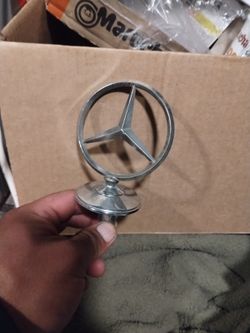 Mercedes Hood Emblem 