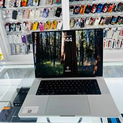 MacBook Pro 14 inch 1T