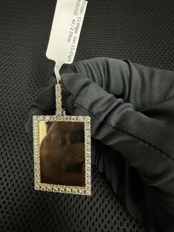 10K YG Picture Pendant With Natural Diamonds