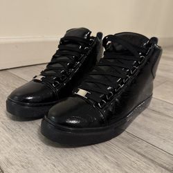 Balenciaga Arenas Leather High Top Sneakers in Black