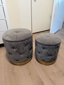 Set of 2 Grey Velvet Tufted Ottoman