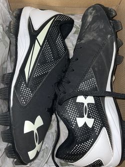 Under Amour Cleats Size 6.5