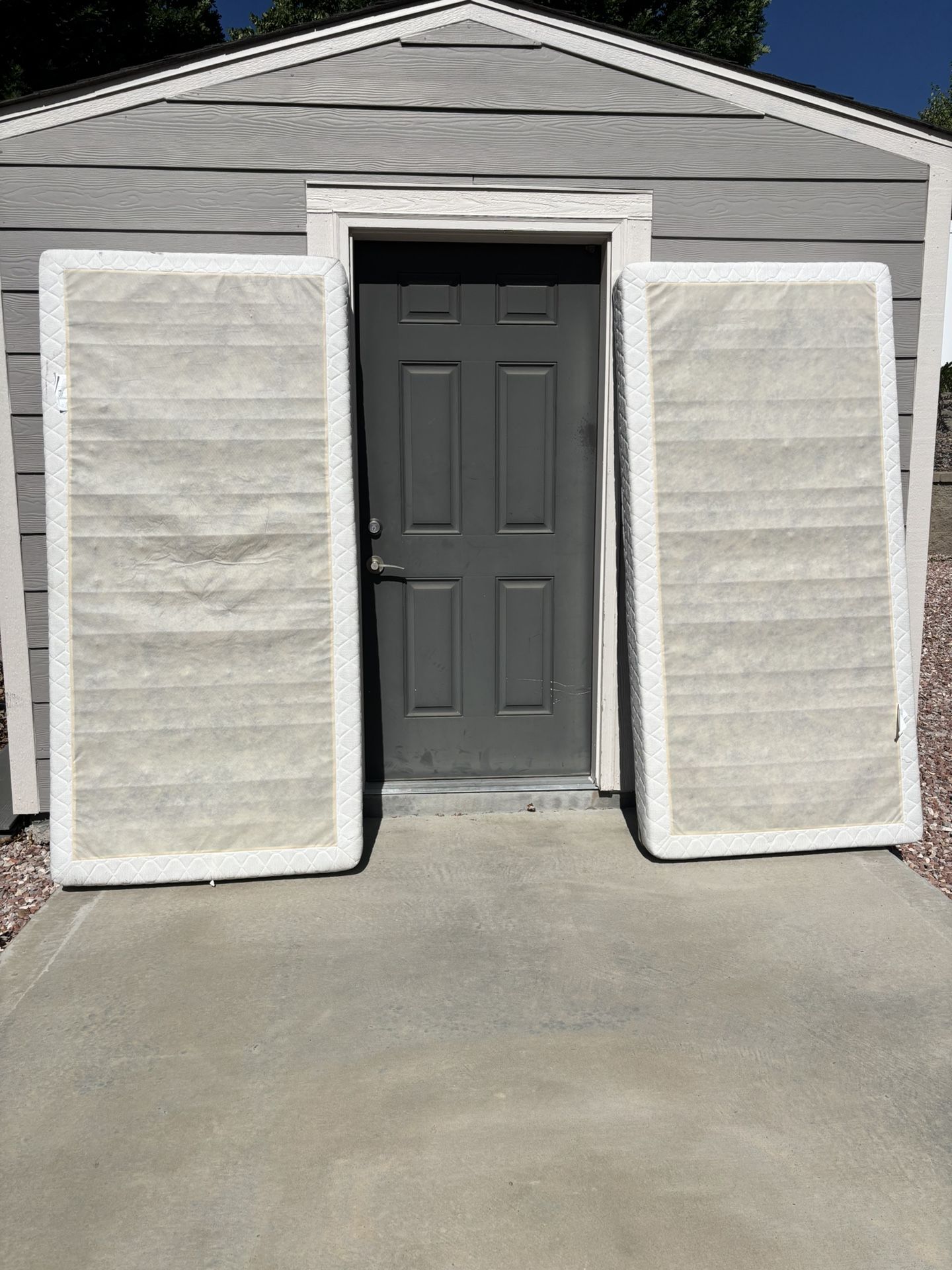 Twin box springs