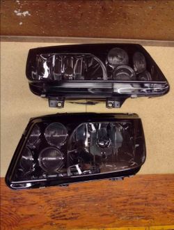99-05 Volkswagen Jetta Headlights Faros Calaveras Micas Luces Lamps