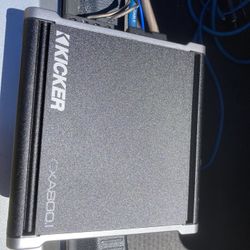 KICKER 1600 WATT MONO AMPLIFIER 