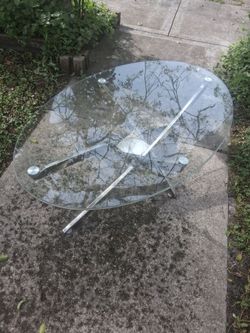 *
Round Glass Top Coffee Table with Chrome Base