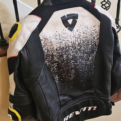 Revit Quantum Air Jacket Size 54 with Seesoft Back protector