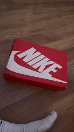 Nike dunk low size 7Y