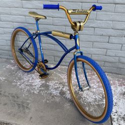 Vintage BMX Styled Schwinn Cruiser