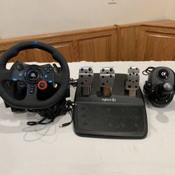 Logitech G29 Driving Force Steering Wheel, Shifter and Pedal Set