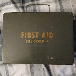 Antique Bell Systems-C First-Aid Kit