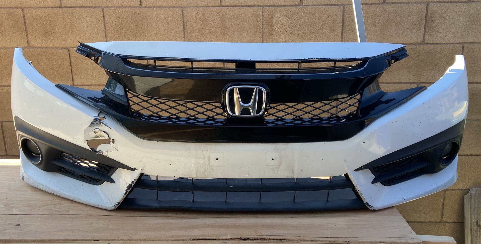 2016-17-18 Honda Civic Front Bumper