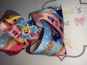 Baby shark hair bow