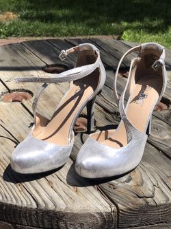 Heels size 6