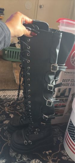 Demonia Shaker-350 Platform Boots
