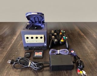 Modded GameCube Picoboot + Swiss + Game Boy Player + 2 Controllers + Games